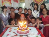 太湖弥陀：八旬大寿歌幸福  四世同堂庆欢愉