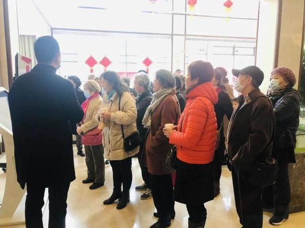 苏州养老院管理：姑苏区退教协退休教师莅临和城养老·有伴社区参观