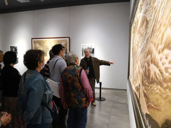 看画展、赏文物,给养老加点“文化餐”——前海人寿幸福之家深圳康养社区