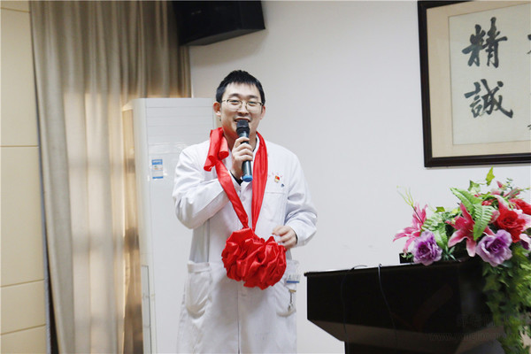 上海奉爱医院举办2022年1-2月职工集体生日会