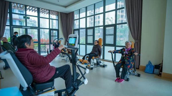 "国家标准康养示范区"和"健康养生养老设施规划建设国家标准示范项目"