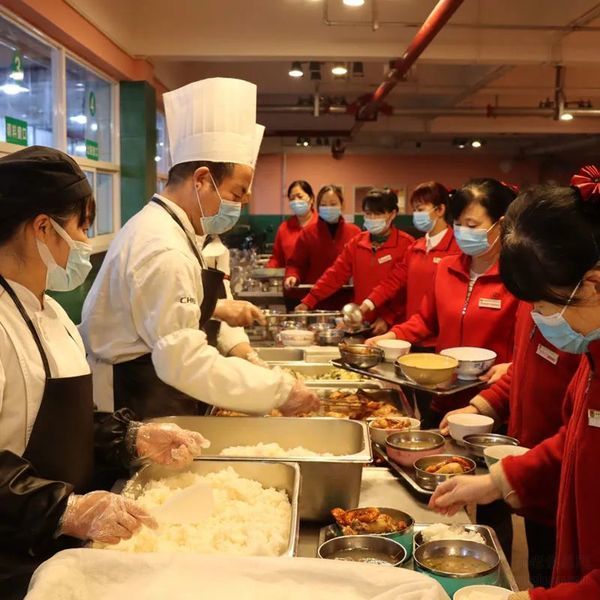 西安市沣东新城老年服务中心——疫情期间让长者用餐无忧