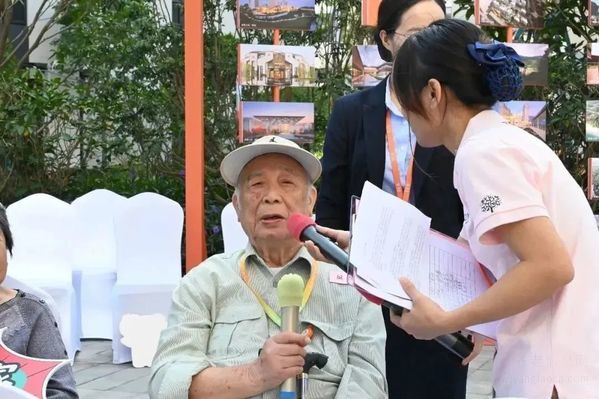 90岁老兵父亲告诉女儿:“全力支持我住在泰康之家桂园,就是最大的孝顺!”