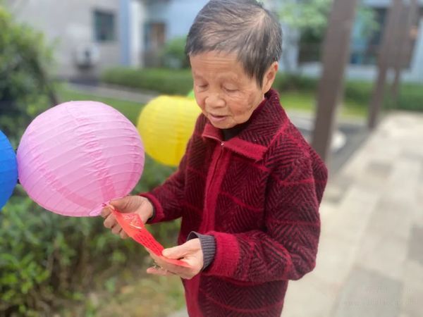 杏健碧康山庄养老社区:“欢庆元宵 共度佳节”活动