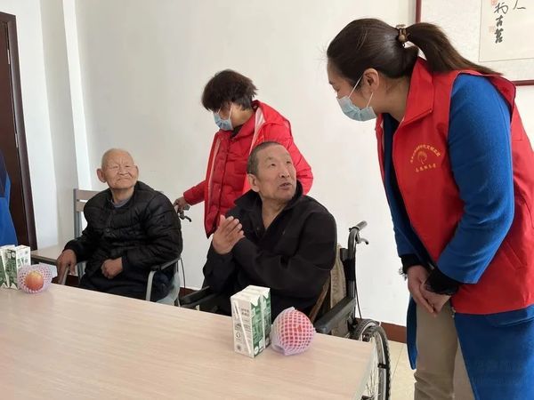 【学雷锋·树新风】阳春三月学雷锋,惠安院里暖意浓!