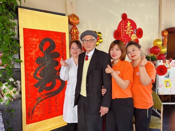陶乐活动丨百岁长者喜迎寿诞,电视媒体及爱心人士纷纷前来祝贺