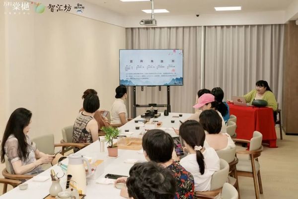 万科棠樾X东莞·智汇坊:五音入五脏,瑜伽修禅心