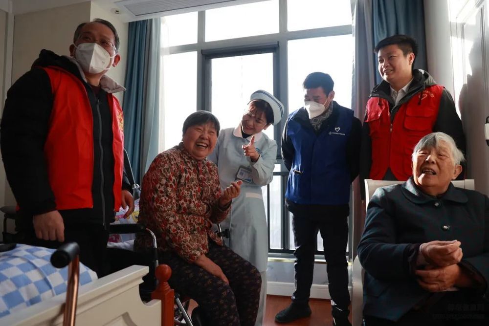 “我为群众办实事”支部结对共建活动走进河南圣德健康养护中心