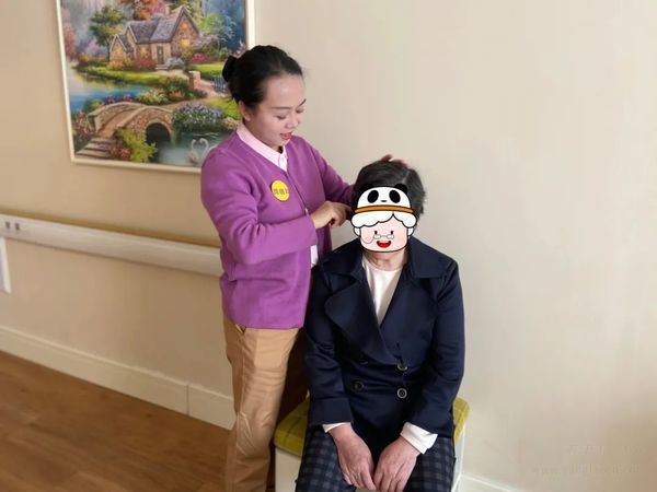 泰康之家蜀园:照护师的全人全程照护艺术