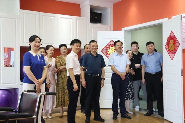 农工党河南省委会调研组莅临圣德康养中心调研