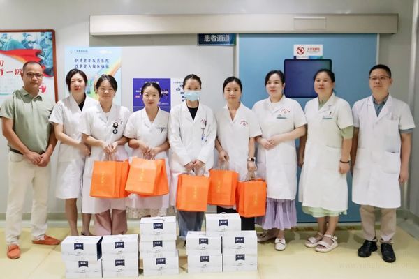 上海奉爱医院开展中秋节慰问活动