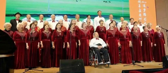 泰康之家·燕园重阳节惊艳全场!爷爷奶奶的舞台竟藏了这么多“宝藏技能”