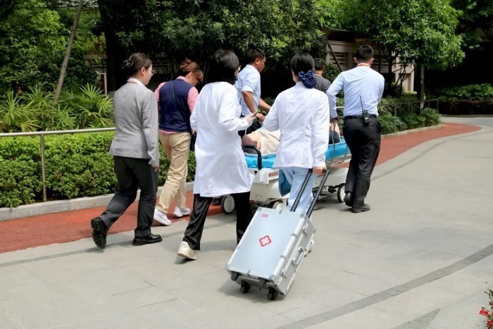 泰康之家·蜀园重阳节亮出“暖心成绩单”,这些服务让长辈感动落泪!