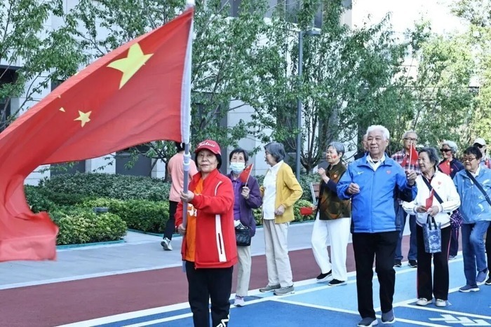泰康之家·豫园一周年庆典盛大举行，280位长辈共绘享老新生活