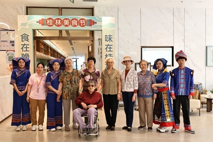 泰康之家·豫园一周年惊艳成绩单曝光！279位长辈的幸福选择背后藏着什么秘密？