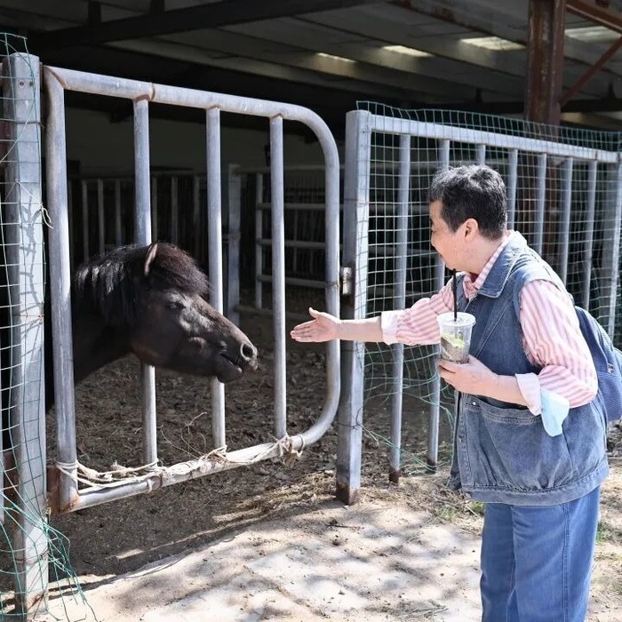 泰康之家·豫园春日牧场研学记:银发族的科学初体验