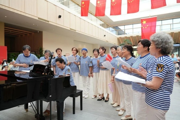 泰康之家·楚园五一爆款:带爸妈住进“严西湖畔的小珞珈”