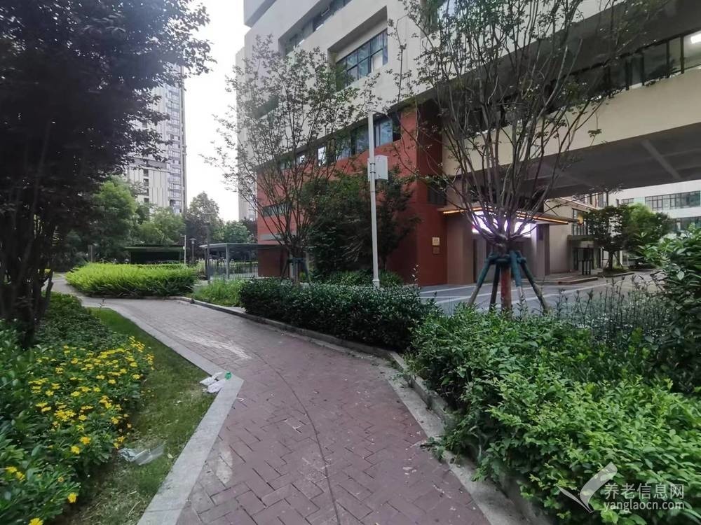 成都成华区中京爱侬秀丽养老服务中心