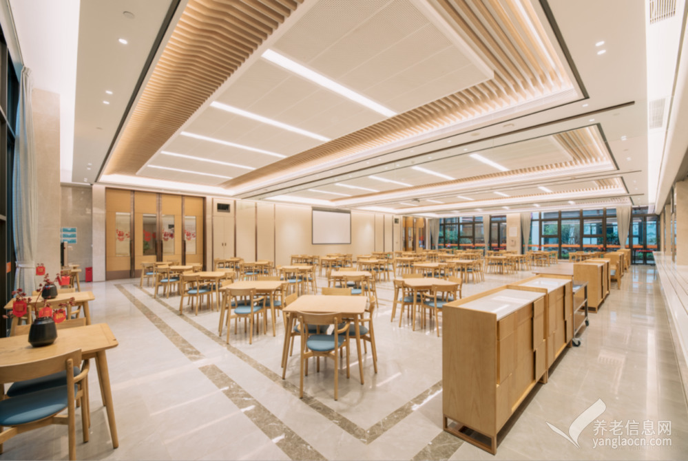 悦年华·颐养社区（南宁五象）餐厅环境