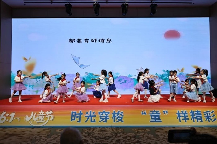 泰康之家·豫园六一奇遇记:银发与童真双向奔赴