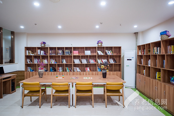 渝州路街道六店社区养老服务中心